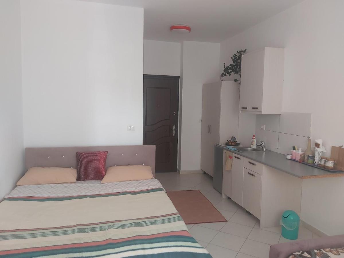 Mona'S Apartments 1 Sarande Exterior photo